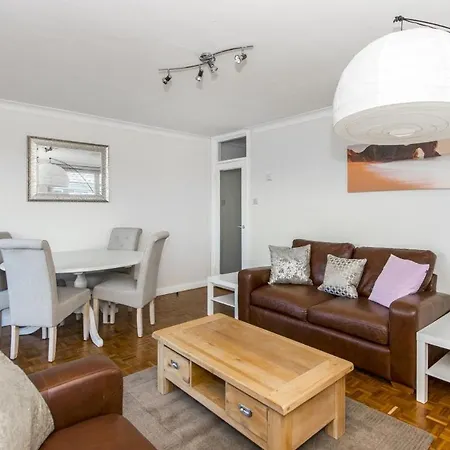 Fabulous 2-Bedroom Apartment In North Оксфорд Экстерьер фото