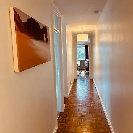 Fabulous 2-Bedroom Apartment In North Оксфорд Экстерьер фото