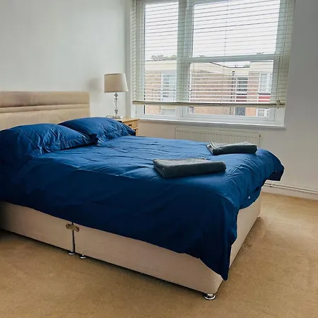 Fabulous 2-Bedroom Apartment In North Оксфорд Экстерьер фото