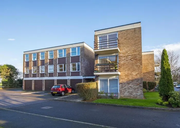 Fabulous 2-Bedroom Apartment In North Oxford
